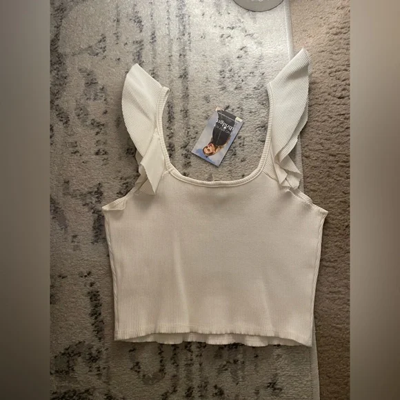 JOLIE boutique 🤍🤍White Ruffle Sleeve Crop Top NWT - Picture 10 of 11